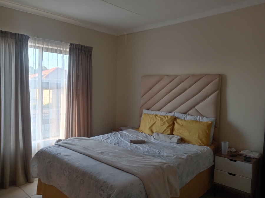 3 Bedroom Property for Sale in Flamwood North West